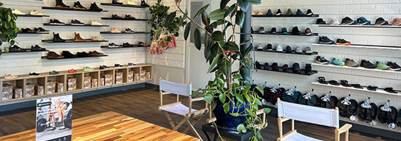 STRIDE LAB ボルダー店店内